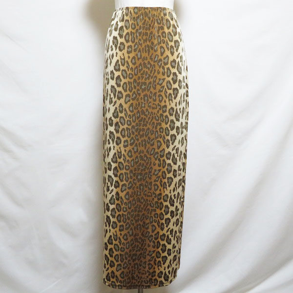 ロング丈でたくましさも倍増!伊太利屋のヒョウ柄スカートを買取しました