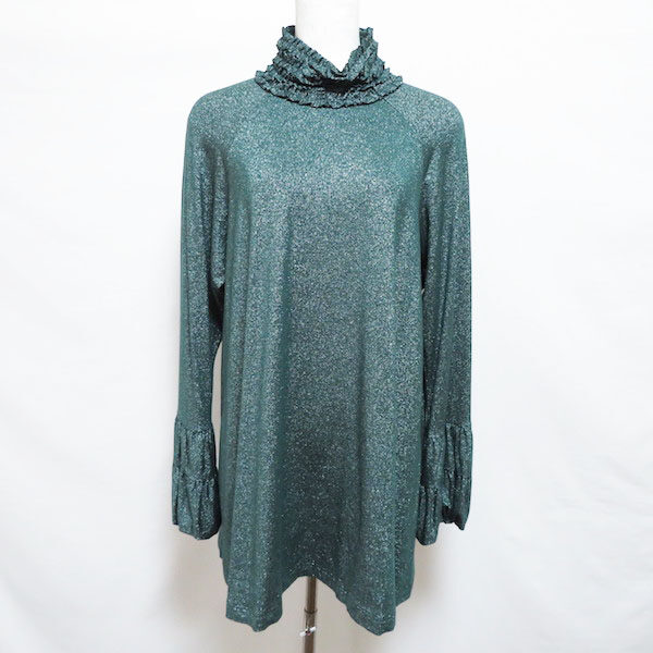 ラメの煌びやかさにときめく トクコのハイネックを買取しました