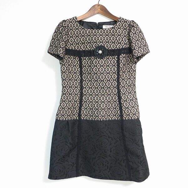 スーパービューティのワンピースを買取しました!こじんまりしたデザインで魅力倍増