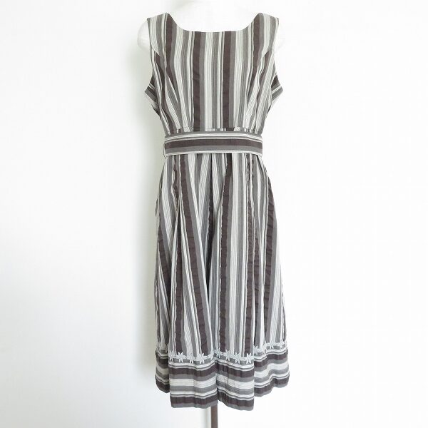 ストライプの繊細さがツボ エムズグレイシーのワンピースを買取しました