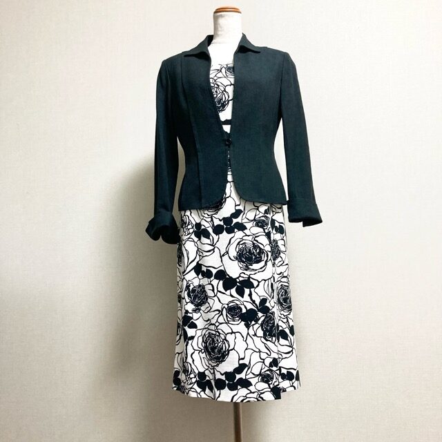 レリアンのセットアップを出張買取にて買取しました