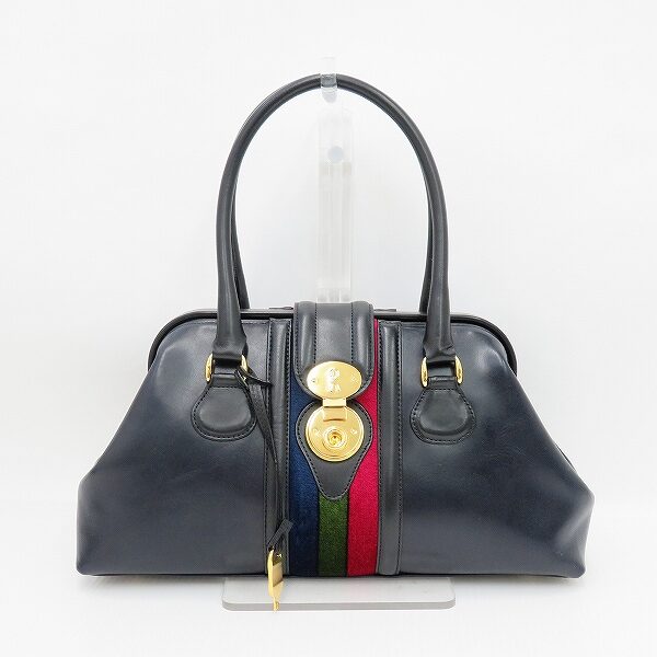 キズや割れる心配もなしの出張買取にてロベルタディカメリーノのバッグを買取いたしました