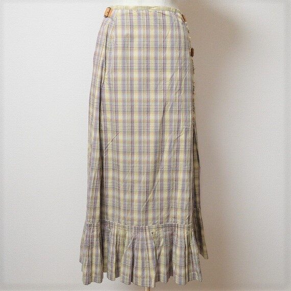 カネコイサオのラップスカートを出張買取ご利用のお客様より買取しました