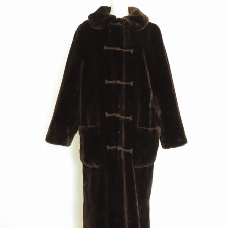 構えた感じもある カネコイサオのロングコートを買取しました