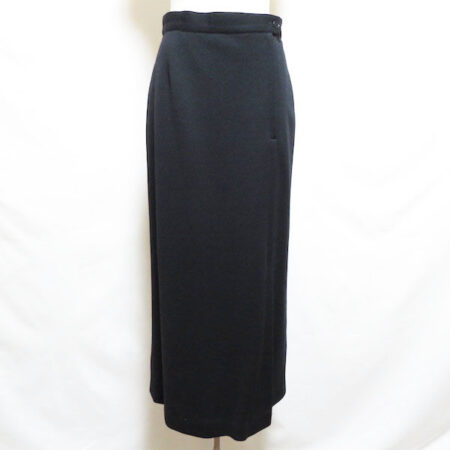 綺麗さ抜群なのにストレッチが効いた ハナエモリのスカートを買取しました