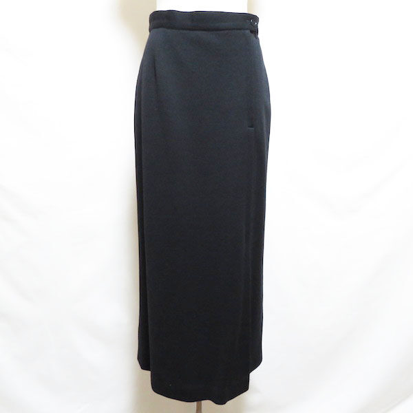 綺麗さ抜群なのにストレッチが効いた ハナエモリのスカートを買取しました