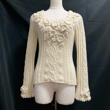 くすみ等の年齢肌の悩みを吹き飛ばす！ピンクハウスの長袖ニットを買取させて頂きました。