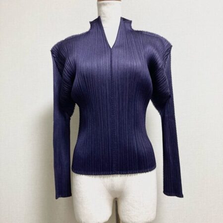 プリーツプリーズのカットソーを出張買取ご利用のお客様より買取しました