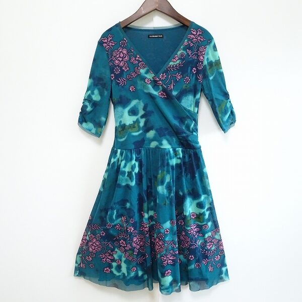 タイダイ柄が綺麗なヴィヴィアンタムのワンピースを買取しました