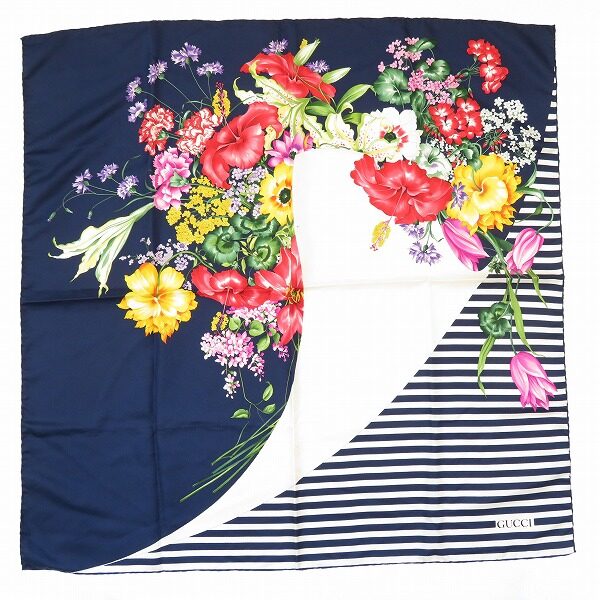 グッチのスカーフを出張買取ご利用のお客様より買取しました