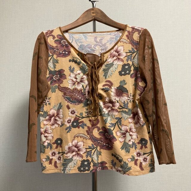 ヒロココシノのカットソーを買取しました！ベージュ×花でしっとり可愛く