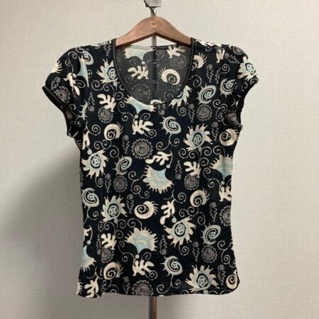 新鮮な柄がかっこいい ヒロココシノのカットソーを買取しました