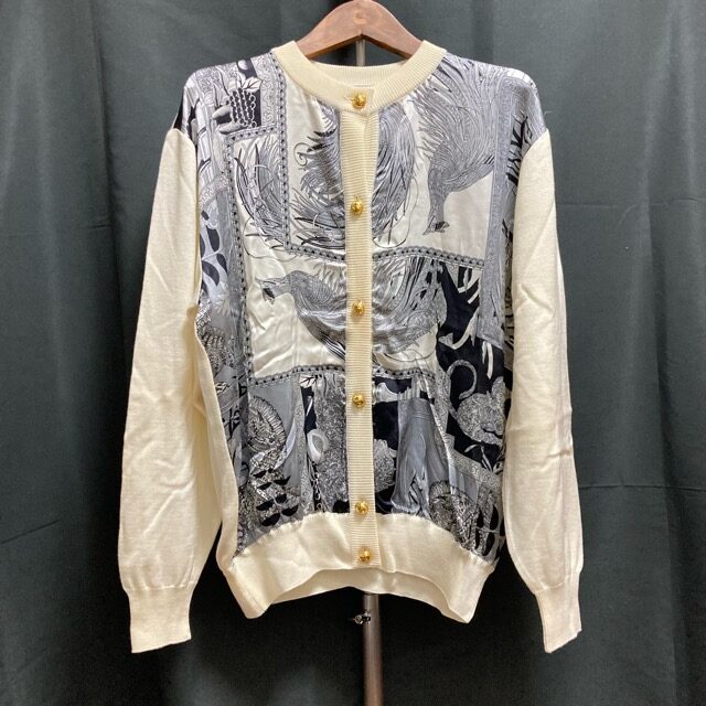 フェラガモのカーディガンを買取しました！シックな雰囲気に