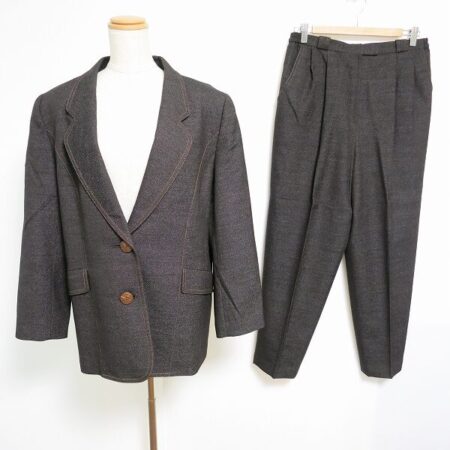 レリアンの13＋パンツスーツを買取させて頂きました