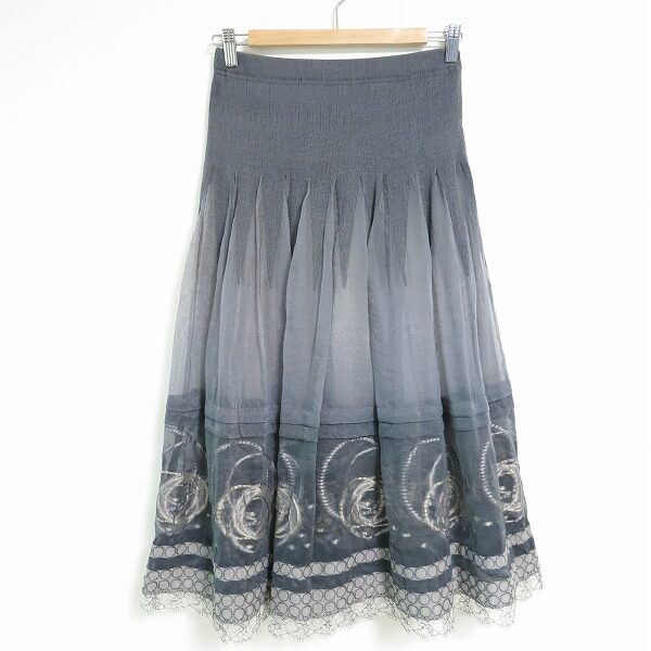 ゆらりと優雅に決まる インポートロッサのスカートを買取しました