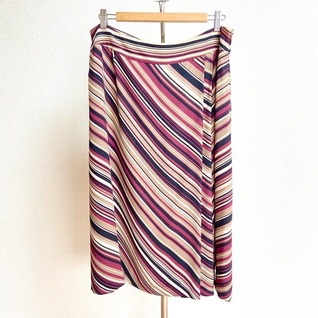 レリアンのスカートを出張買取ご利用のお客様より買取しました