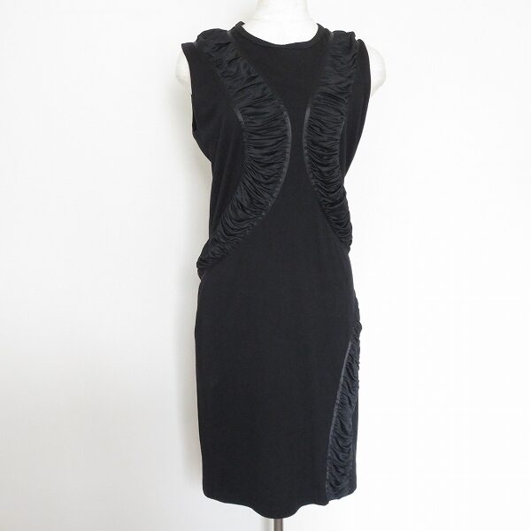 セレブな印象に イッセイミヤケのワンピースを買取しました