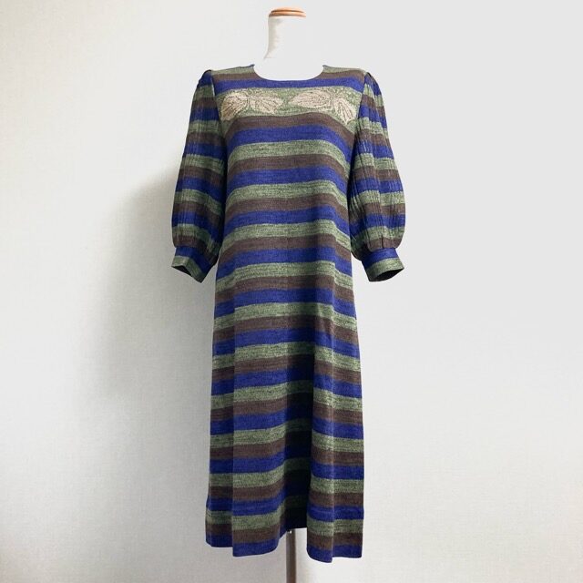 斉藤都世子のワンピースを買取しました!深みあるボーダーが魅力的