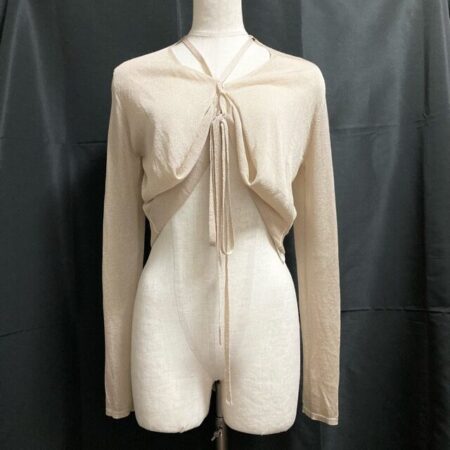 セクシーな雰囲気も嫌味なく出せる シズカコムロのカーディガンを買取しました