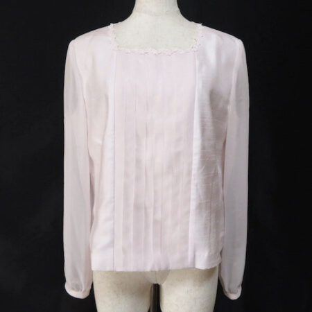 息を呑み込む繊細さ レリアンのブラウスを買取しました