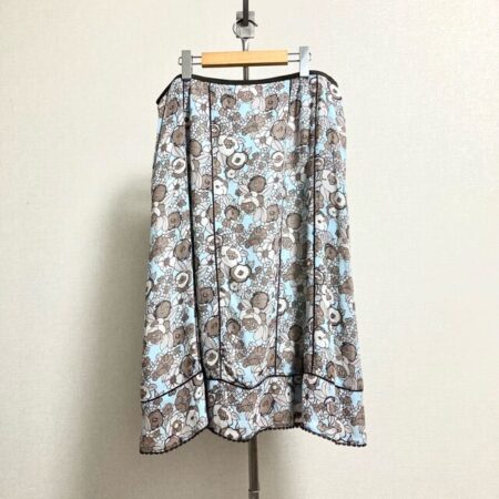 柔らかい柄に気持ちも安まる レリアンのスカートを買取しました