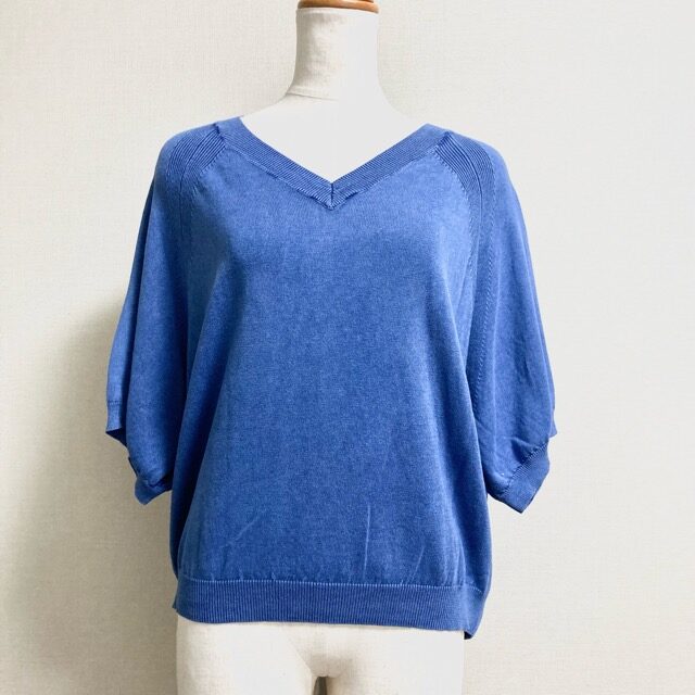 シックなブルーが嬉しい ミズイロインドのカットソーを買取しました