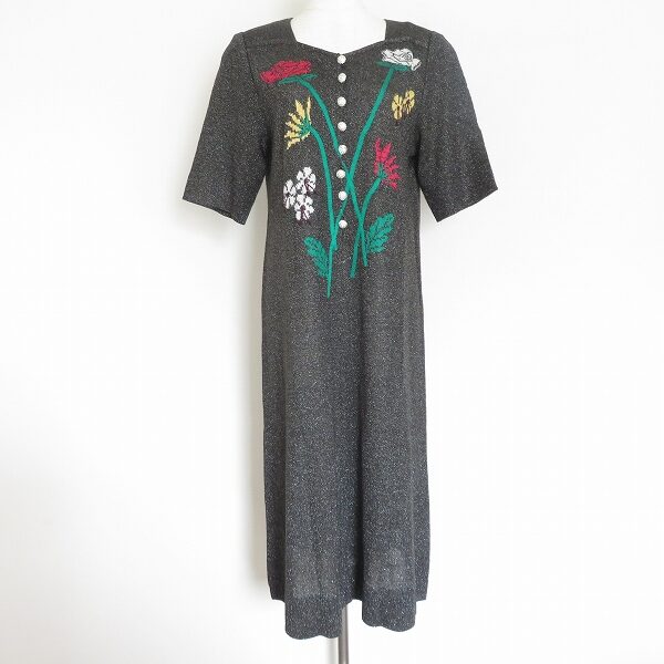 斉藤都世子のワンピースを出張買取ご利用のお客様より買取しました