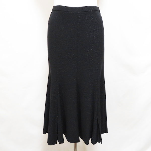 伊太利屋のスカートを宅配買取ご利用のお客様より買取しました