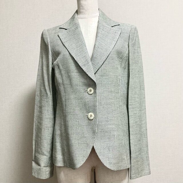 程よく締まりのある レリアンのジャケットを買取しました