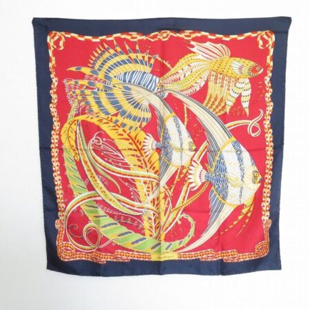 魚柄に癒される フェラガモのスカーフを買取しました