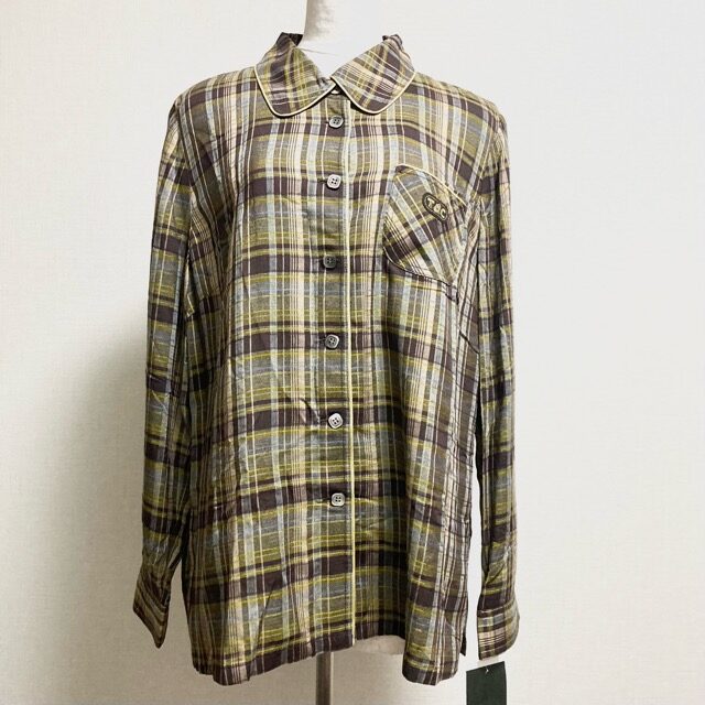 穏やかなチェックで使いやすい レリアンのシャツを買取しました