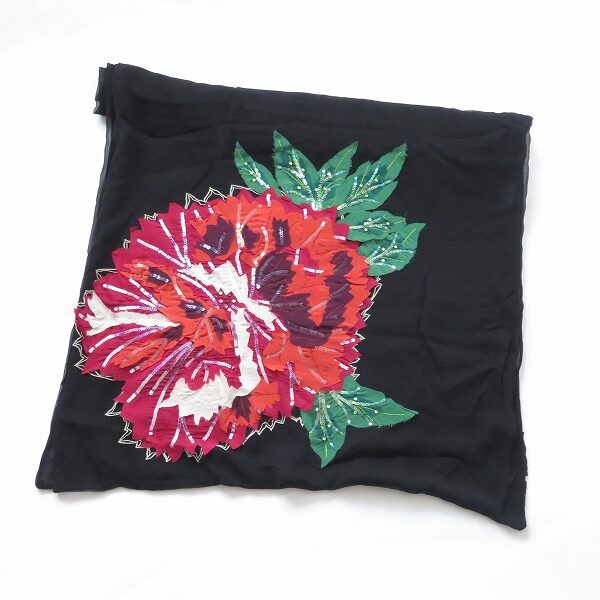 スパンコールが美しい エトロのストールを買取しました！