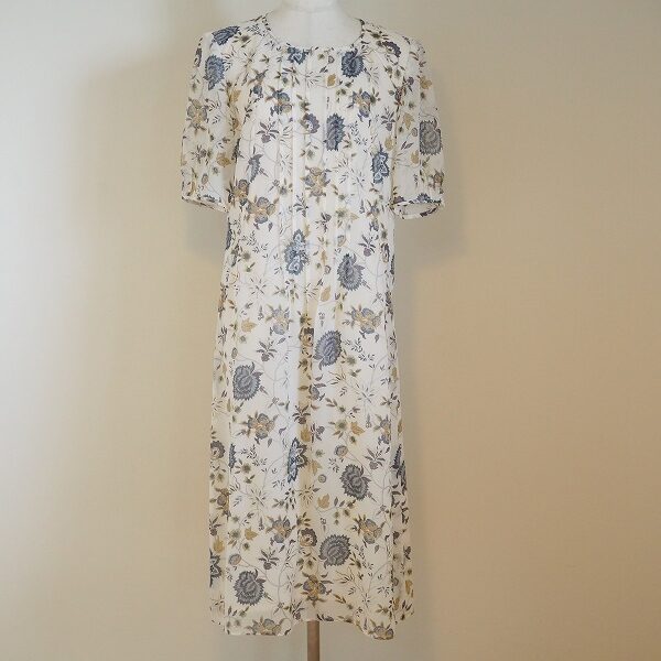 晴朗な雰囲気 レリアンのワンピースを買取しました