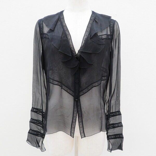 シースルーがエレガント シャネルのブラウスを買取しました！