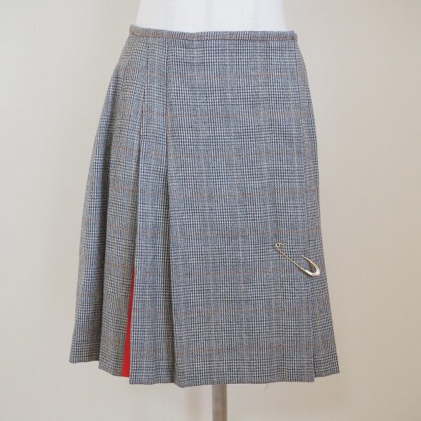 フェンディのスカートを出張買取ご利用のお客様より買取しました