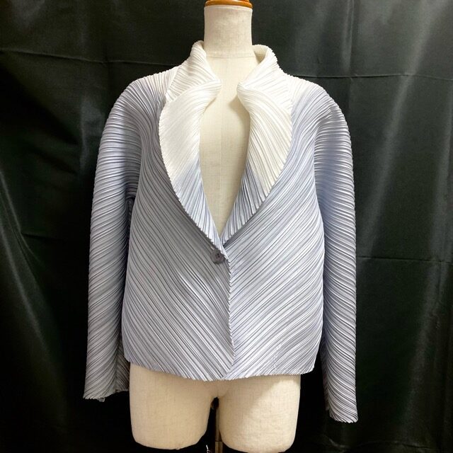 ついつい見とれるデザイン イッセイミヤケのジャケットを買取しました