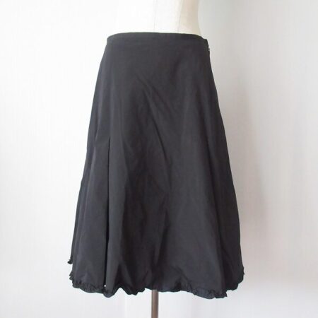 着ない服はゴミではない可能性大！センソユニコのスカートを買取いたしました