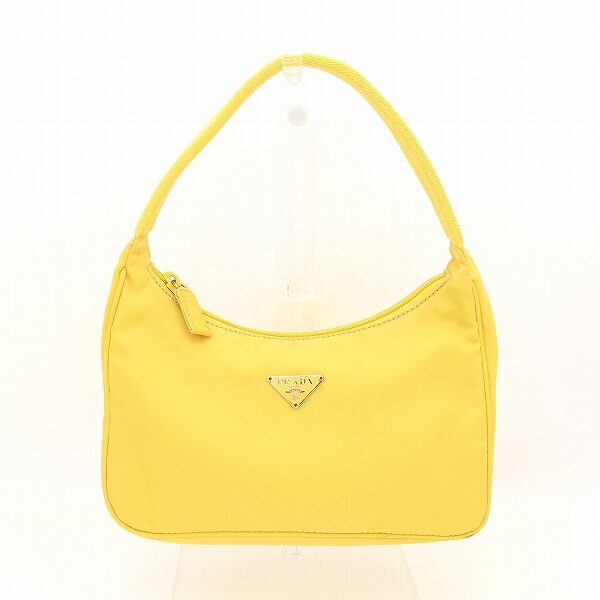 プラダのハンドバッグを出張買取にて買取しました