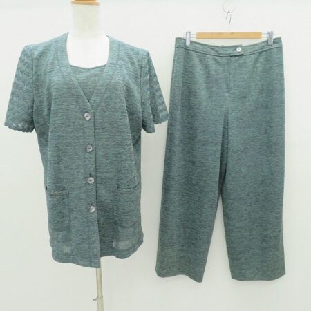 レリアンのセットアップを宅配買取ご利用のお客様より買取しました