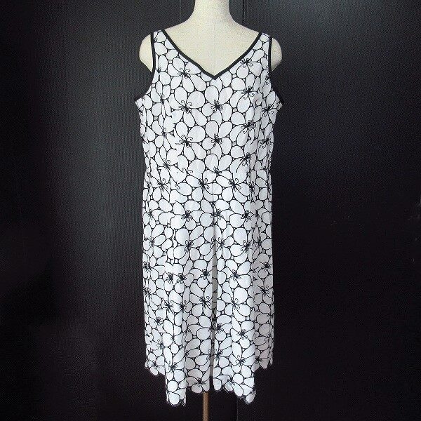 シックなお花に魅了される エムズグレイシーのワンピースを買取しました