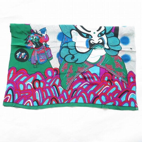 コーディネートの足し算にも カンサイヤマモトのスカーフを買取しました