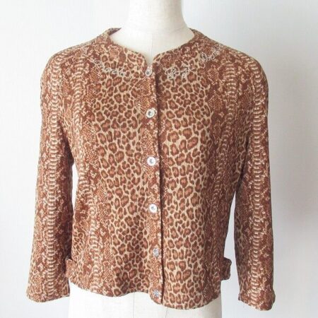 買取強化中の伊太利屋のカーディガンを買取いたしました