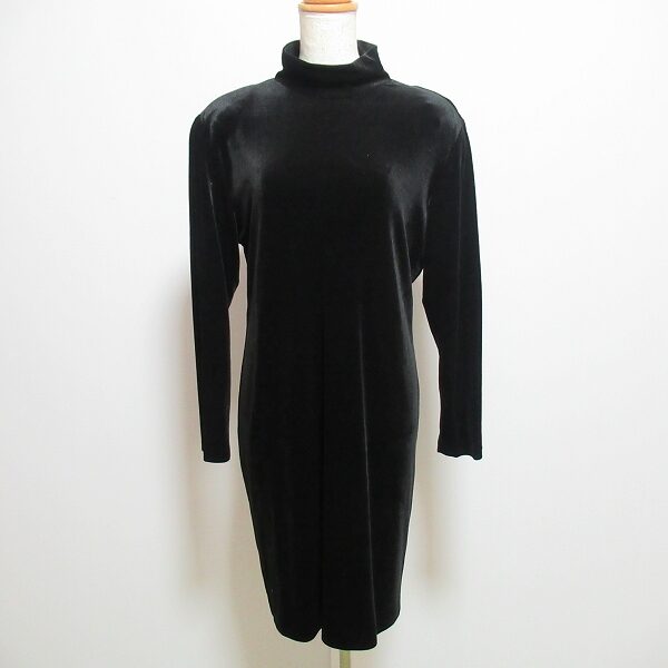 ベロア調で美しさをプラス ハナエモリのワンピースを買取しました