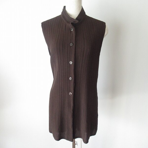 麗しいライン!ティービーセンソユニコのベストを買取しました