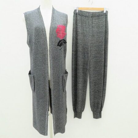 斉藤都世子のセットアップを買取しました！スリムに仕上げたい時に