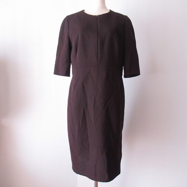 アクリスのワンピースを出張買取ご利用のお客様より買取しました