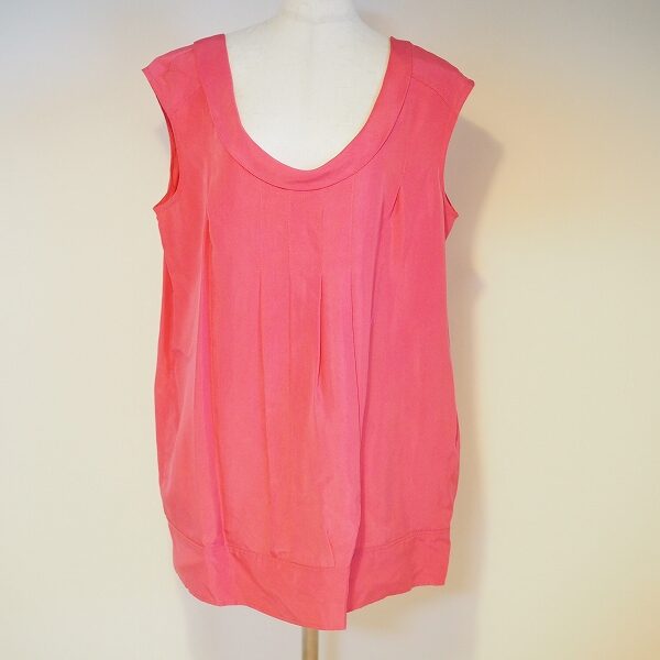 綺麗なピンクに視線はくぎづけ アニオナのシャツを買取しました