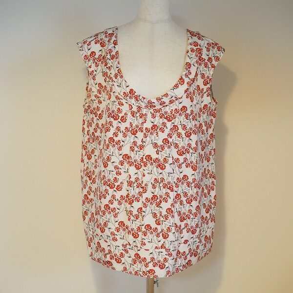 小柄の花が可愛らしい アニオナのシャツを買取しました