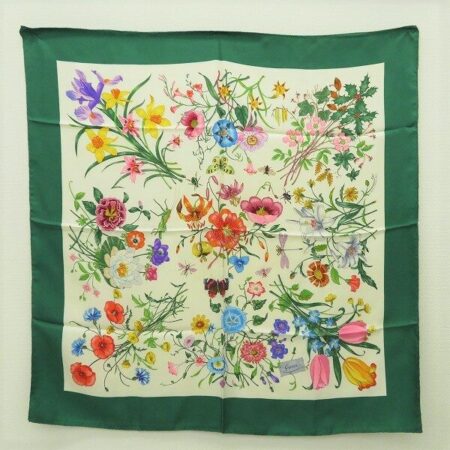 自然の恵みを感じられる グッチのスカーフを買取しました