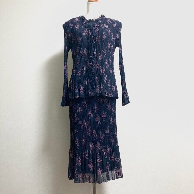 ハナエモリのセットアップを出張買取ご利用のお客様より買取しました